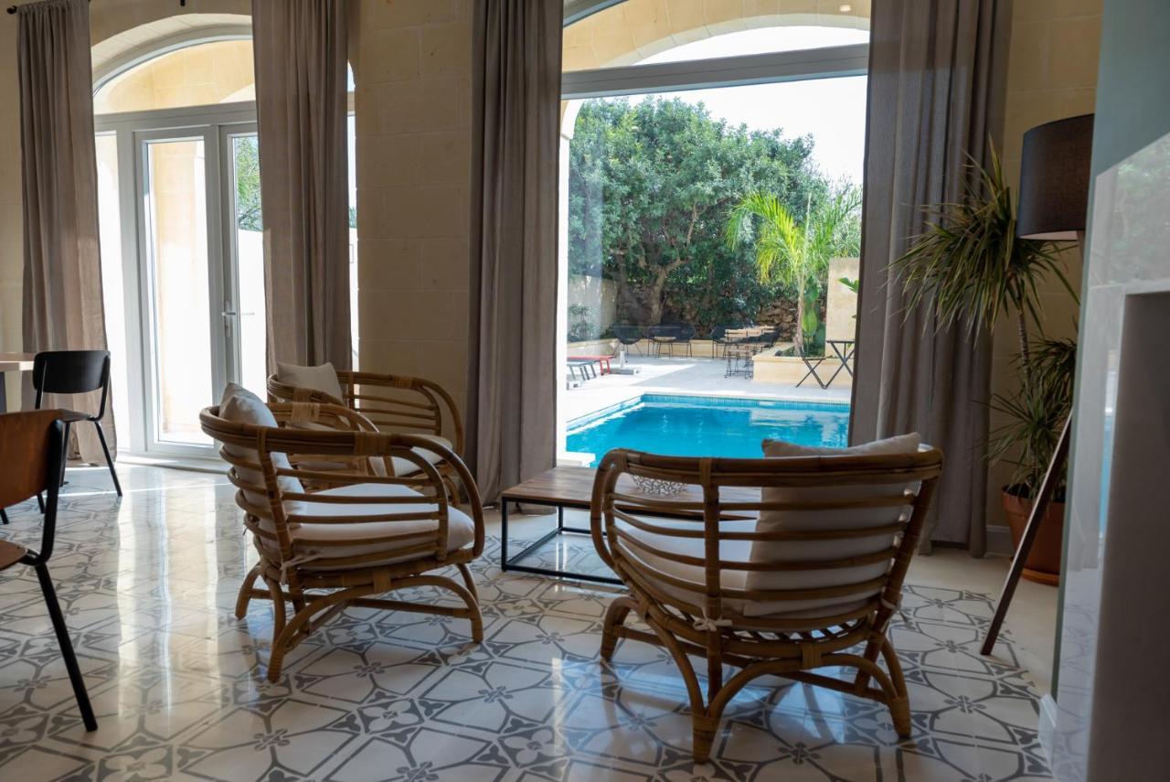 The Carob Tree Bed and Breakfast Victoria Buitenkant foto